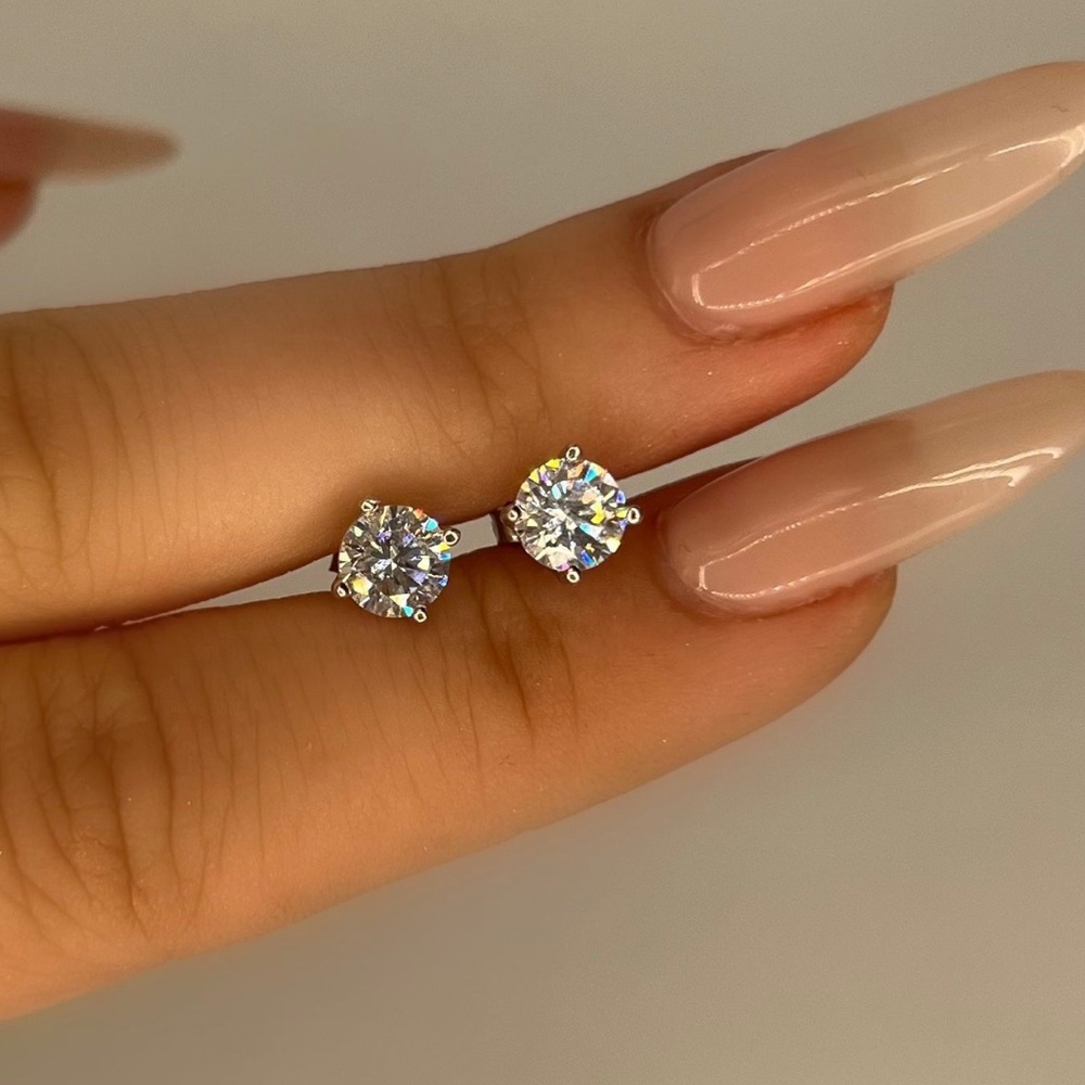 Diamond stud earrings